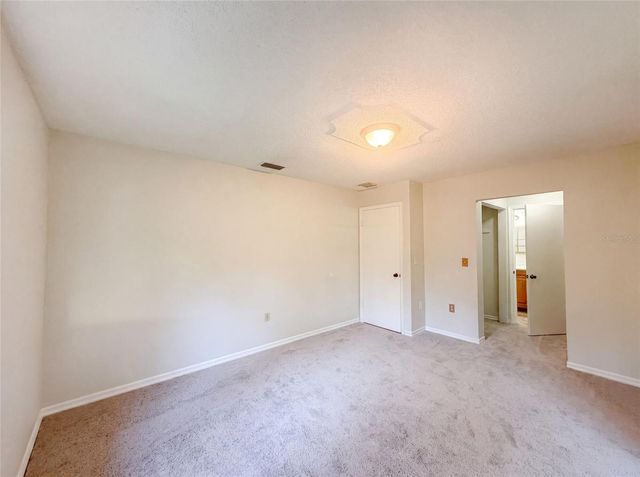 5750 NW 55TH AVENUE, Ocala, FL 34482
