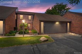 3082 Lindenwood Drive, Dearborn, MI 48120