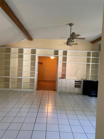 2446 Rue De Lafitte Drive, Dickinson, TX 77539