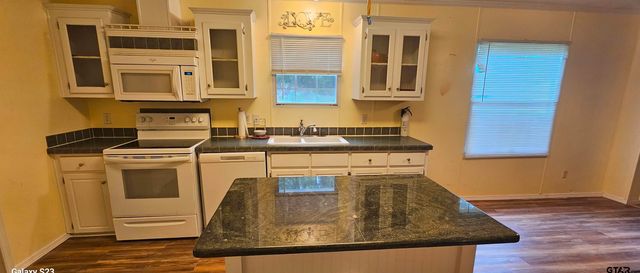 10722 Bourn Drive, Tyler, TX 75708