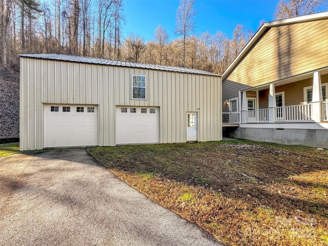 284 Cutting Edge Drive, Sylva, NC 28779