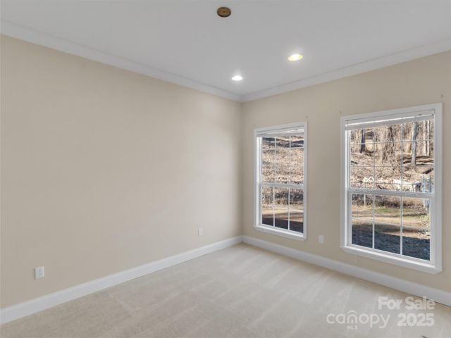 284 Cutting Edge Drive, Sylva, NC 28779