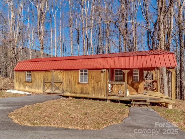 284 Cutting Edge Drive, Sylva, NC 28779