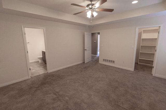 2807 AMBERWOOD CT, Columbia, MO 65203