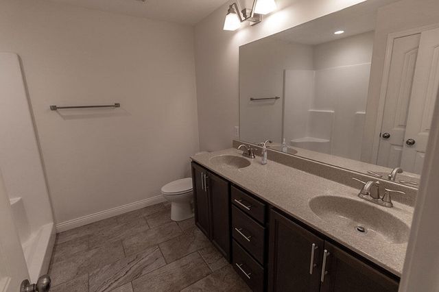 2807 AMBERWOOD CT, Columbia, MO 65203