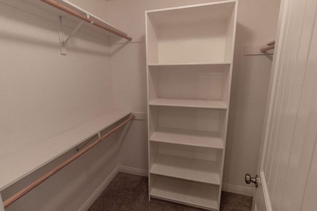 2807 AMBERWOOD CT, Columbia, MO 65203