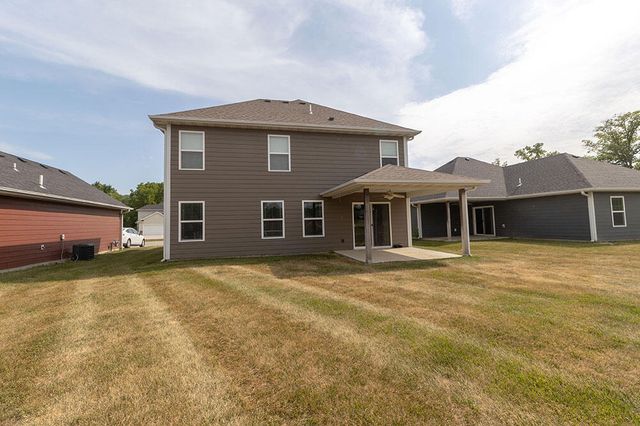 2807 AMBERWOOD CT, Columbia, MO 65203