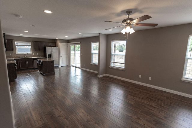 2807 AMBERWOOD CT, Columbia, MO 65203