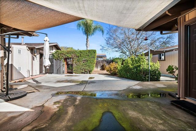 10106 Buena Vista Avenue, Santee, CA 92071