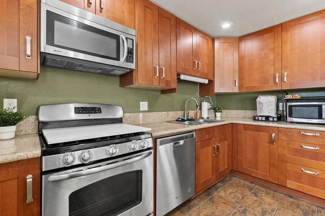 10106 Buena Vista Avenue, Santee, CA 92071