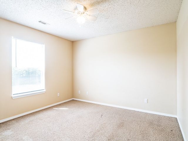 306 Parkcrest Drive, Bentonville, AR 72712