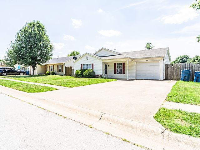 306 Parkcrest Drive, Bentonville, AR 72712