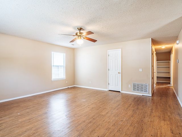 306 Parkcrest Drive, Bentonville, AR 72712