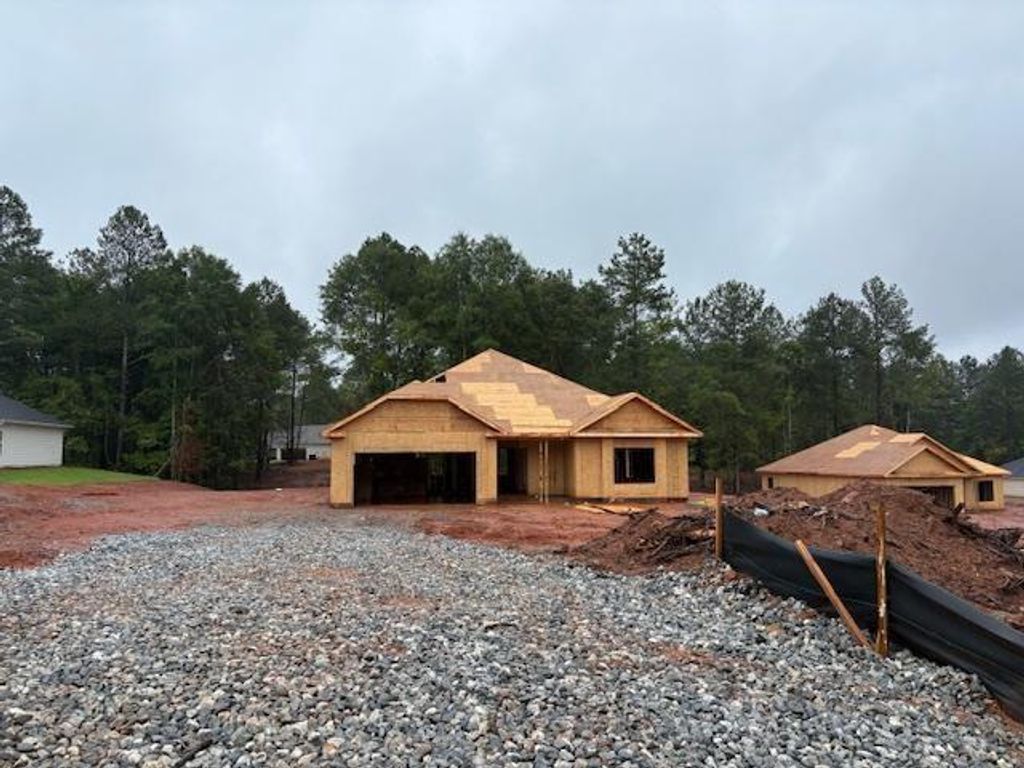 553 Eagle Heights Drive, Maysville, GA 30558