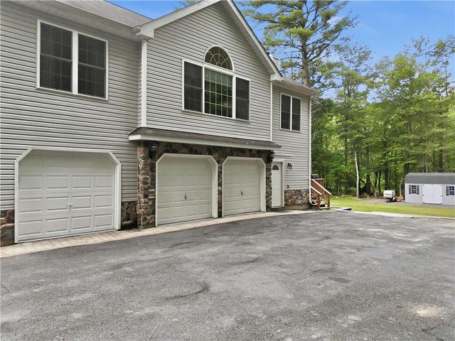 316 Ash Terrace, Stroud Twp, PA 18301