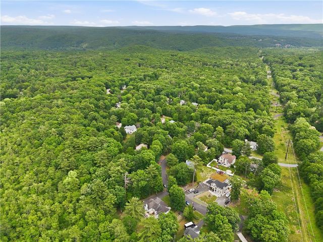 316 Ash Terrace, Stroud Twp, PA 18301