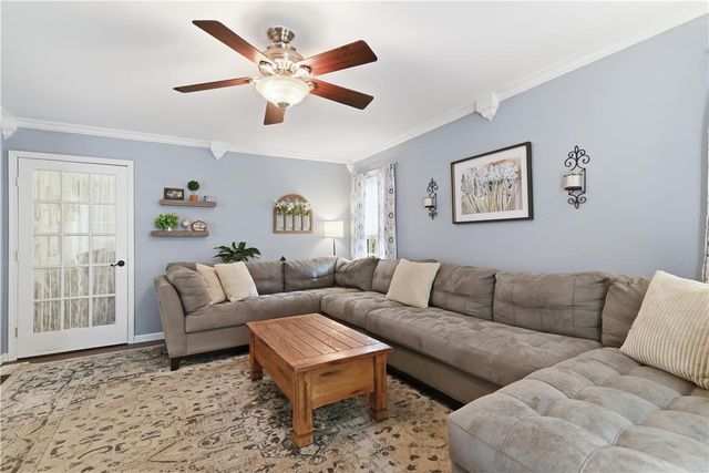 316 Ash Terrace, Stroud Twp, PA 18301