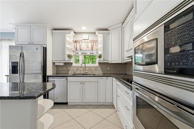 316 Ash Terrace, Stroud Twp, PA 18301