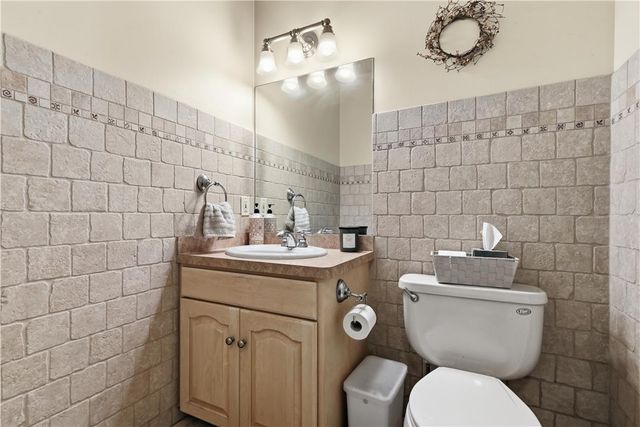 316 Ash Terrace, Stroud Twp, PA 18301