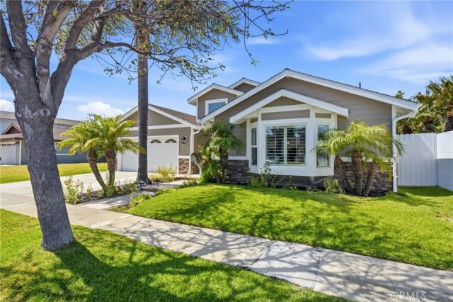 10151 Bismark, Huntington Beach, CA 92646