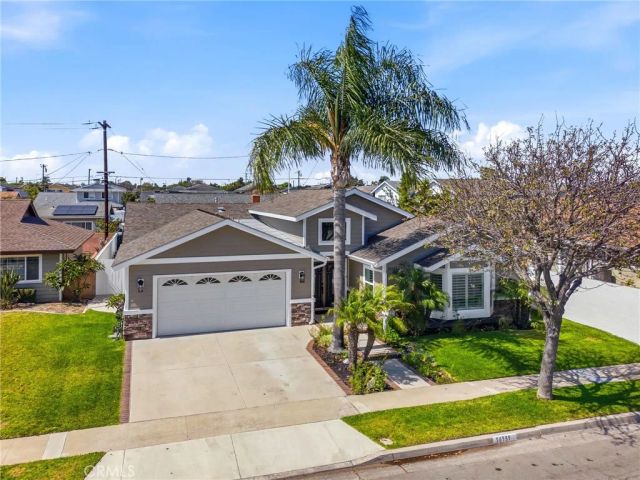 10151 Bismark, Huntington Beach, CA 92646
