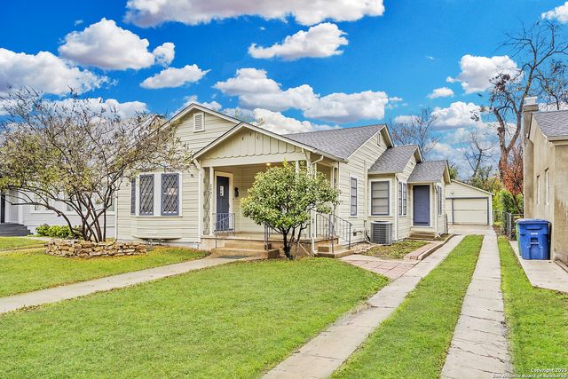 2031 W Summit, San Antonio, TX 78201