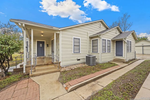 2031 W Summit, San Antonio, TX 78201