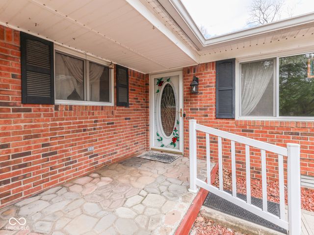 7005 N Briarhopper Road, Monrovia, IN 46157