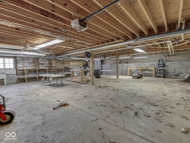 7005 N Briarhopper Road, Monrovia, IN 46157