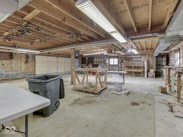 7005 N Briarhopper Road, Monrovia, IN 46157
