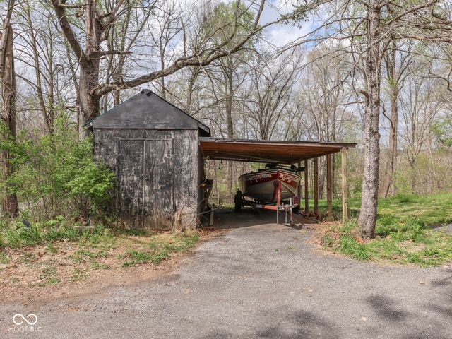 7005 N Briarhopper Road, Monrovia, IN 46157