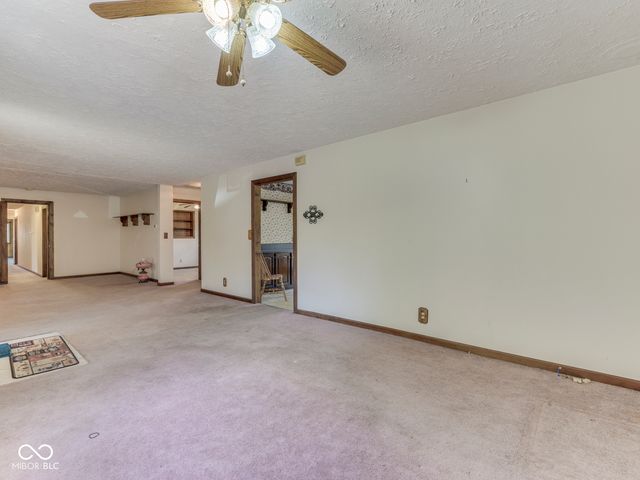 7005 N Briarhopper Road, Monrovia, IN 46157