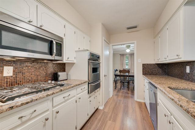 2306 Apollo Way, Mesquite, TX 75150