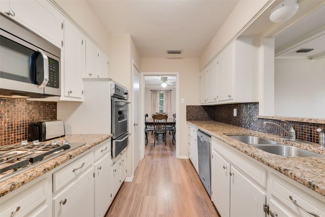 2306 Apollo Way, Mesquite, TX 75150