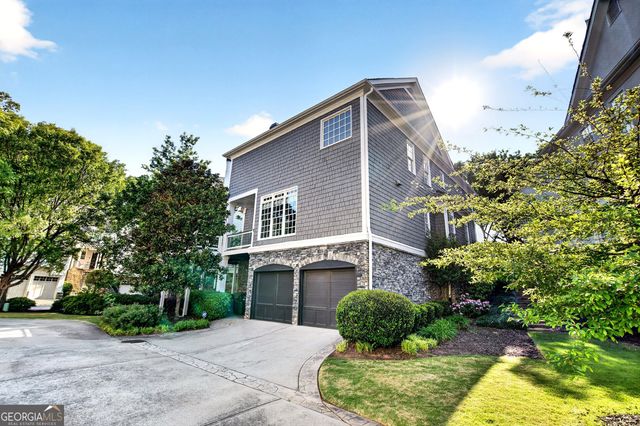 16 Conifer Circle NE, Atlanta, GA 30342
