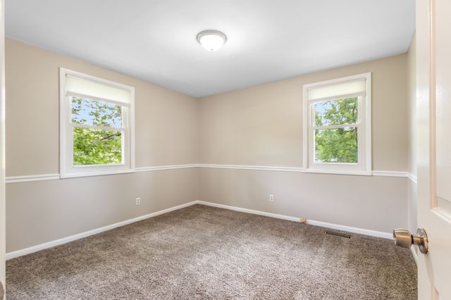 295 Hill Ct, Gallatin, TN 37066