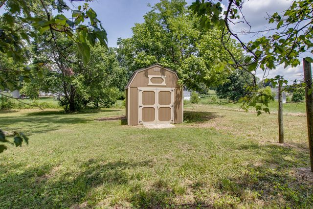 295 Hill Ct, Gallatin, TN 37066