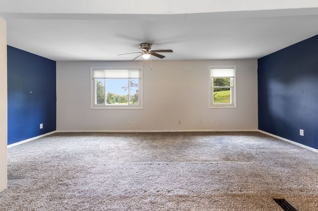 295 Hill Ct, Gallatin, TN 37066