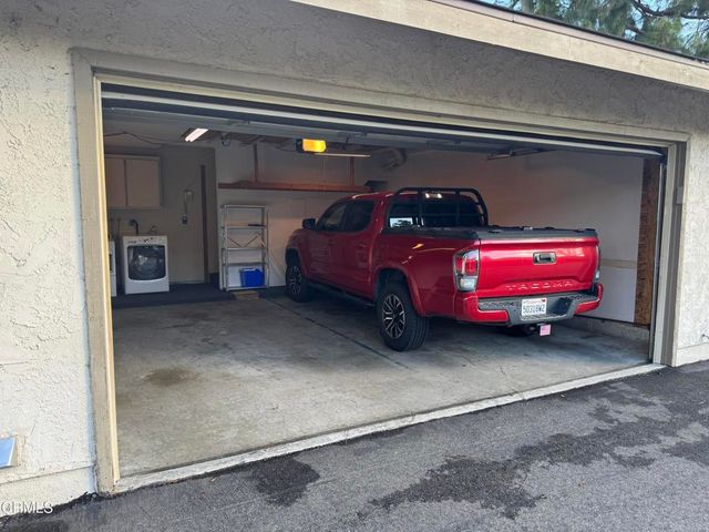 15218 Campus Park Drive B, Moorpark, CA 93021