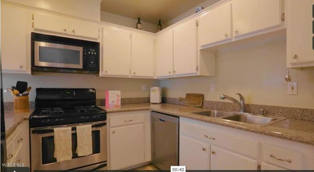 15218 Campus Park Drive B, Moorpark, CA 93021