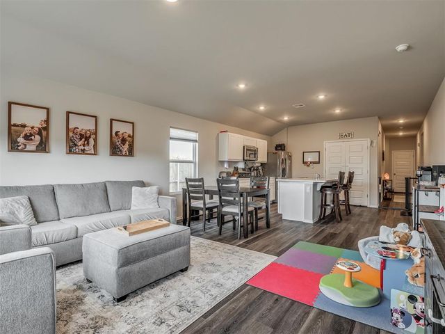 11913 Kameron Way, Yukon, OK 73099