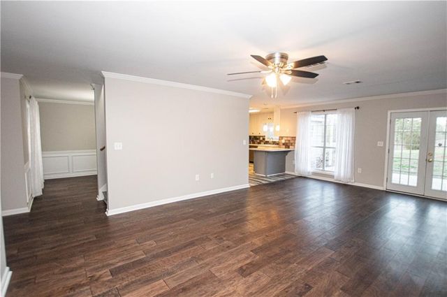 1820 Snow Hill Court, Lawrenceville, GA 30045