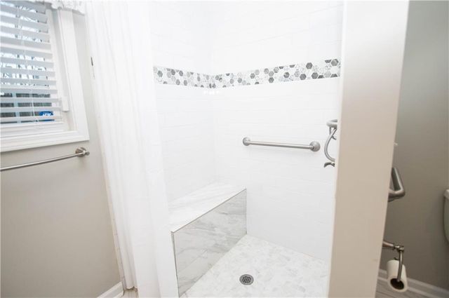 1820 Snow Hill Court, Lawrenceville, GA 30045