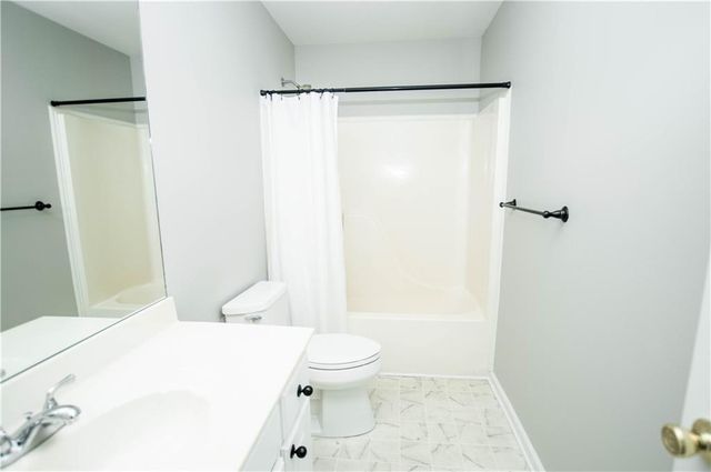 1820 Snow Hill Court, Lawrenceville, GA 30045