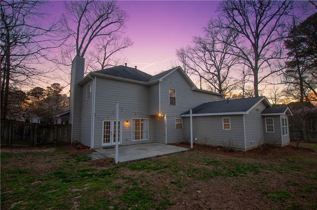 1820 Snow Hill Court, Lawrenceville, GA 30045