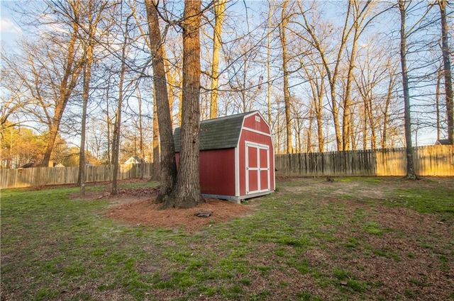 1820 Snow Hill Court, Lawrenceville, GA 30045