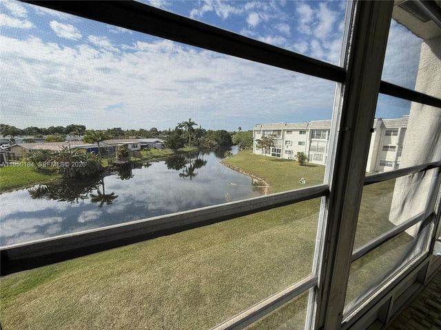 8135 Sunrise Lakes Blvd 302, Sunrise, FL 33322