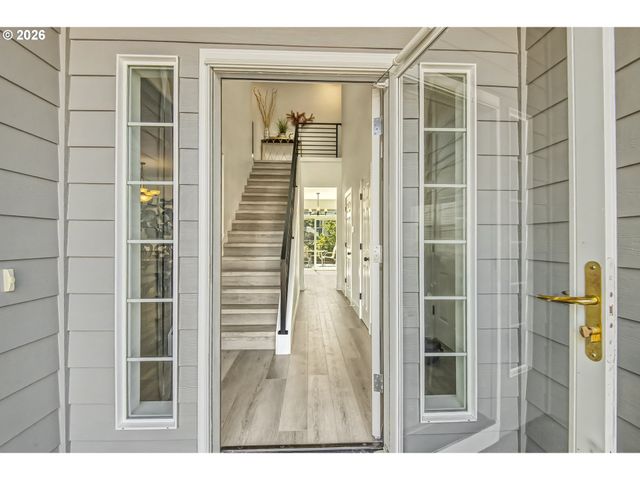 4726 Se SALQUIST Rd, Gresham, OR 97080