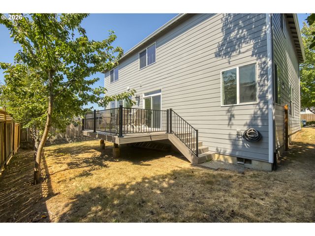 4726 Se SALQUIST Rd, Gresham, OR 97080