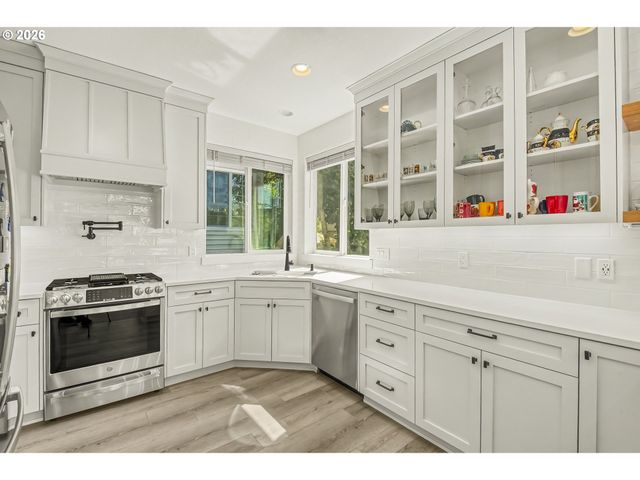 4726 Se SALQUIST Rd, Gresham, OR 97080